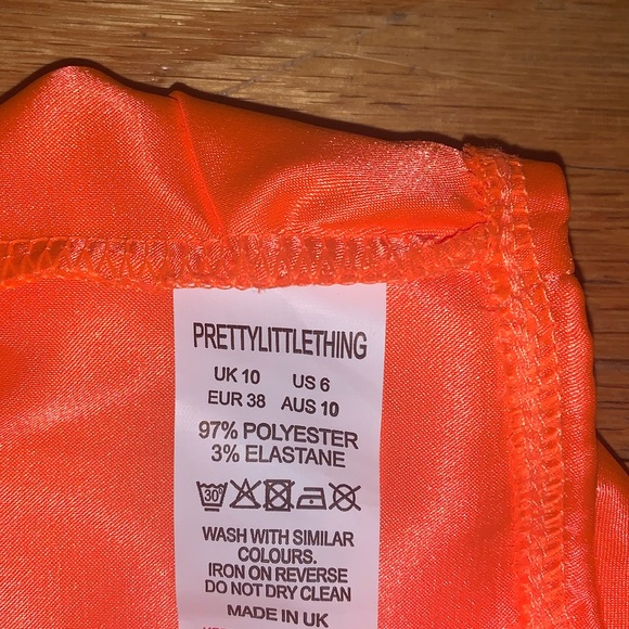 Orange satin pretty little thing crop top - Picture 2 of 3
